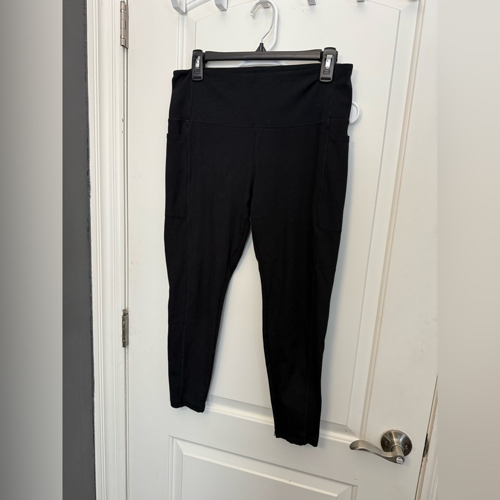 Black leggings